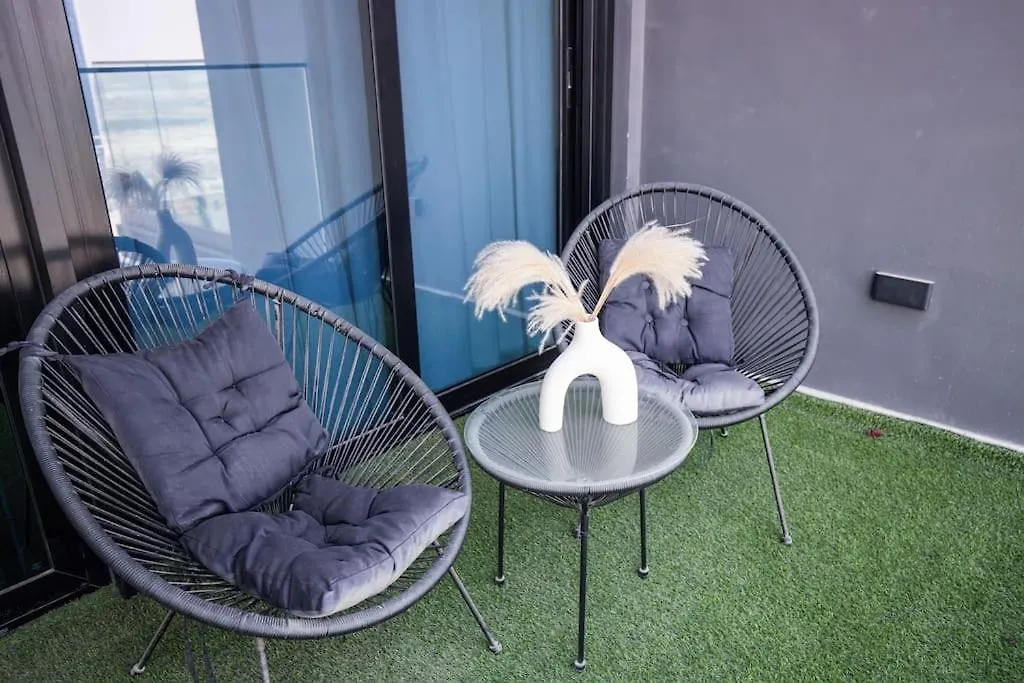 Elegant Studio In Binghatti Canal Dubai Apartment